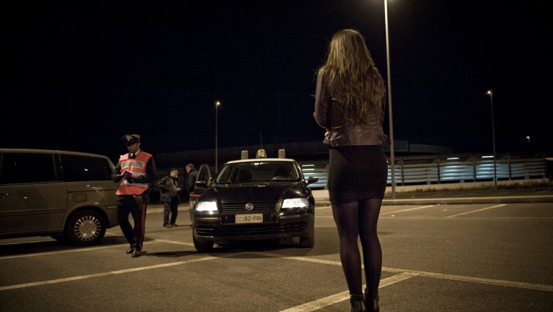 Croatia si Romania sunt singurele tari din UE care sanctioneaza prostituatele, spune Avocatul Poporului de la Zagreb Imagine