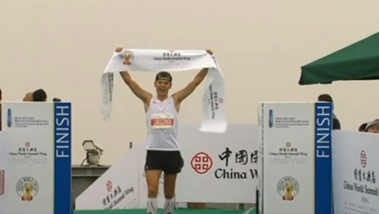 Crosul pe verticala, noul sport care face furori in China Imagine