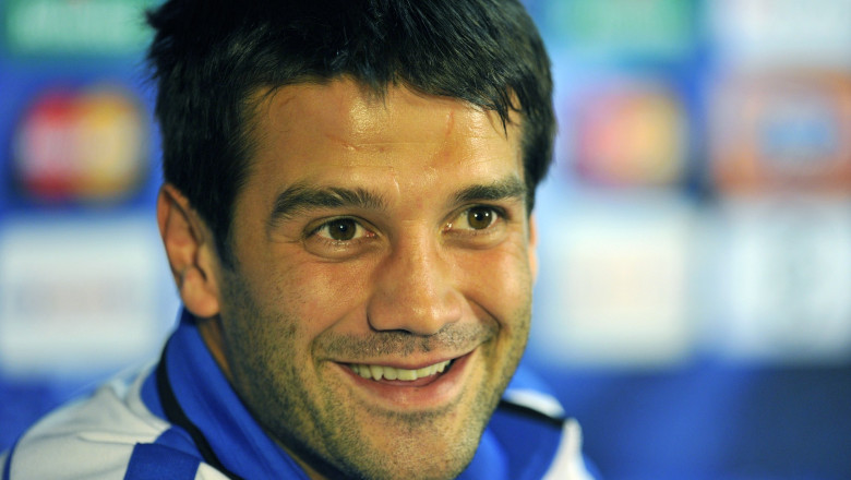 CS U Craiova i-a facut o oferta lui Cristian Chivu: 500.000 de euro la instalare si 750.000 euro anual Imagine