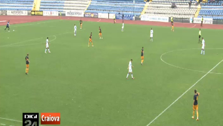 CS Universitatea Craiova a facut spectacol la Tg. Jiu. Elevii lui Lincar au invins echipa Pandurii 2 Imagine