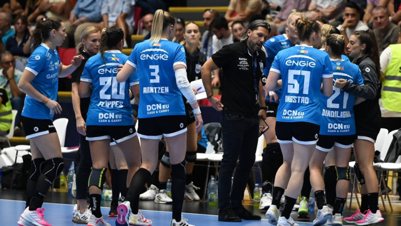 CSM Bucuresti s-a calificat in sferturile Ligii Campionilor. Va intalni castigatoarea grupei in care a evoluat Rapid Imagine