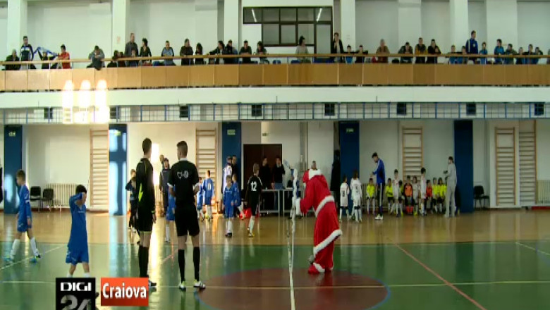 CSM Pitesti a castigat Cupa "Mos Craciun" Imagine