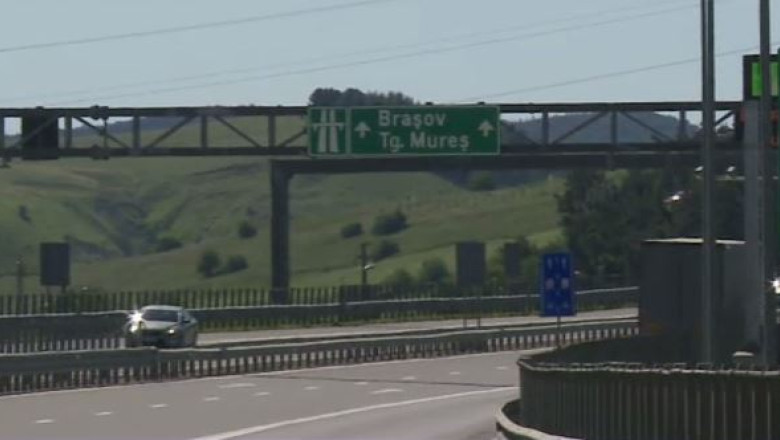 Cu 206 km/h pe autostrada Transilvania Imagine