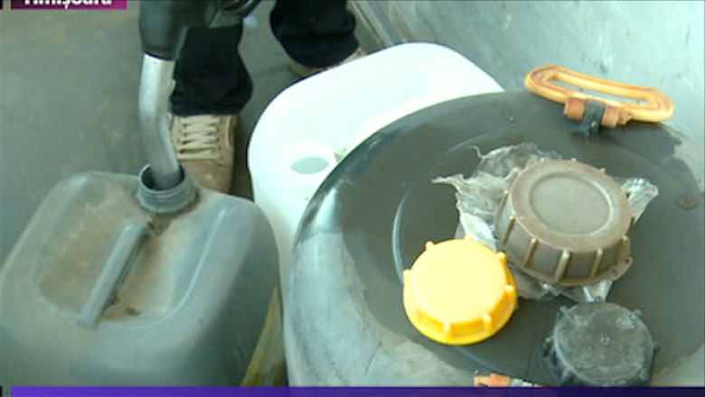 Cu butoiul la benzinarie. Timisorenii se pregatesc pentru scumpirea carburantilor   Imagine