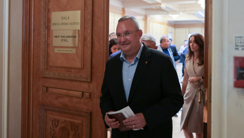 Cu cat au luat politicienii Bacalaureatul. Ciuca nu a vrut sa spuna nota: Nu intru la concurenta cu nimeni pe trecut Imagine