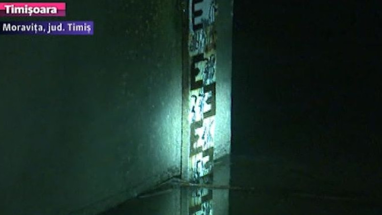 Cu ochii pe coduri si rauri. Autoritatile din localitatile timisene Deta si Moravita au stat in alerta toata noaptea Imagine