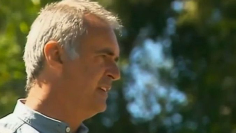 Cu pistolul la tampla in prima zi de munca. Un cameraman a fost jefuit de hotul pe care il filma Imagine