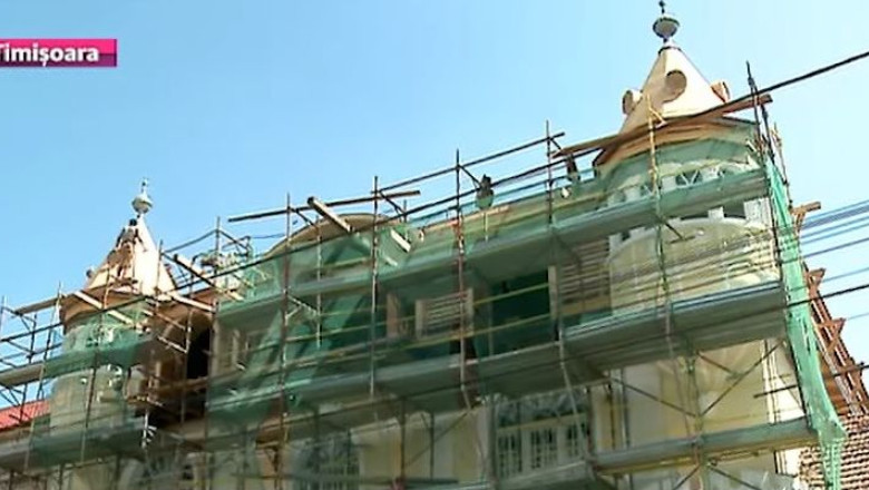 Cu turnurile in instanta. Proprietarul nu a oprit lucrarile, desi a fost somat de autoritati Imagine