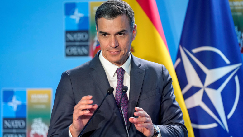 Cum a ajuns premierul spaniol Pedro Sanchez „baiatul rau” din curtea NATO Imagine