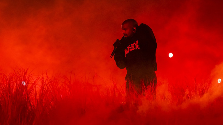 Cum a reusit controversatul Kanye West sa concerteze in China, tara cu una dintre cele mai dure cenzuri din lume Imagine