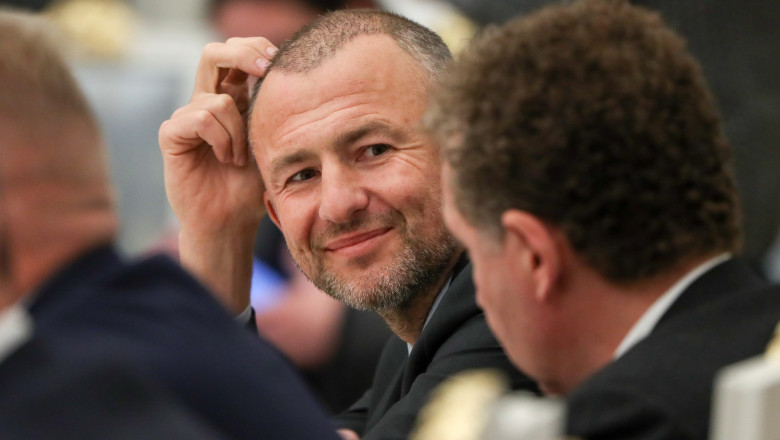 Cum a reusit un oligarh rus sa isi protejeze averea cu doar o zi inainte sa fie sanctionat de UE Imagine