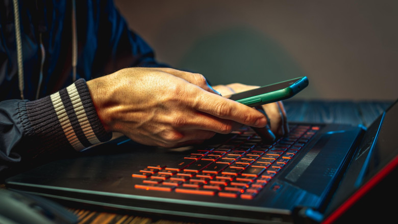 Cum a reusit un tanar sa ia doua credite bancare, de 100.000 de lei, pe numele altor persoane. Politia a propus arestarea preventiva Imagine