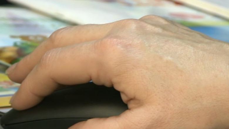 Cum arata manualele digitale Imagine