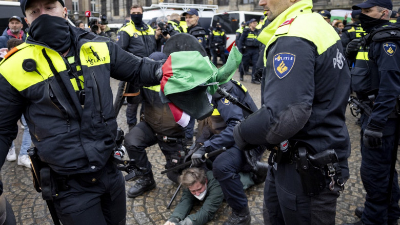 Cum au fost alimentate violentele de pe strazile din Amsterdam. „Inca nu cred ca am ajuns la punctul de fierbere” Imagine