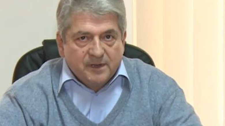 Cum explica parlamentarii timiseni ca au votat sa fie exclusi din categoria functionarilor publici Imagine