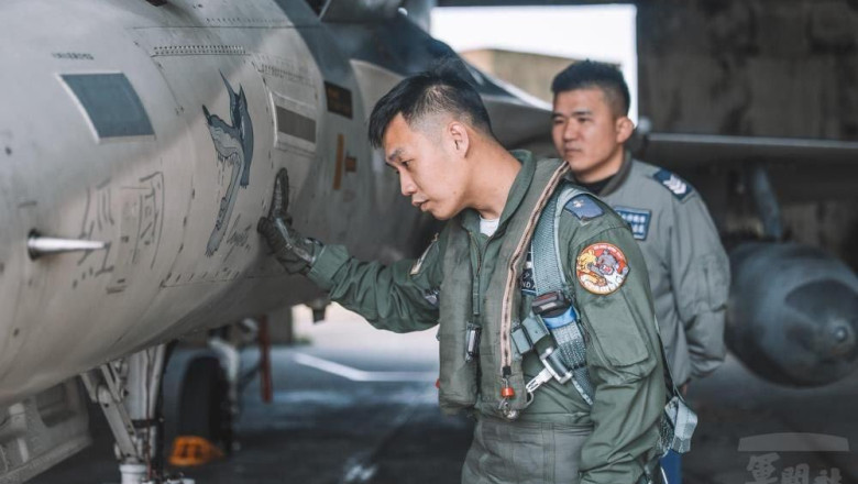 Cum il troleaza pilotii taiwanezi pe Xi Jinping. De la ce i se trage liderului chinez porecla „Winnie the Pooh” Imagine