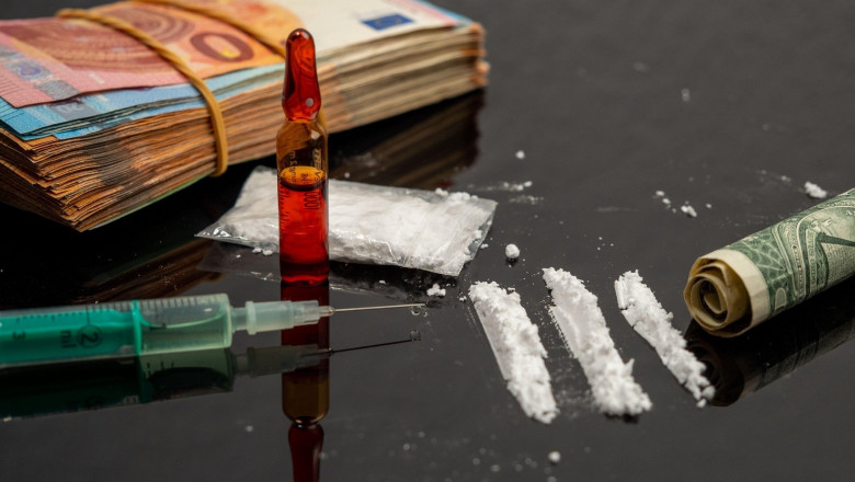 Cum lupta Romania cu drogurile: Cu 14 procurori antidrog in toata tara, pedepse cu suspendare, organizare institutionala de-a-ndoaselea Imagine