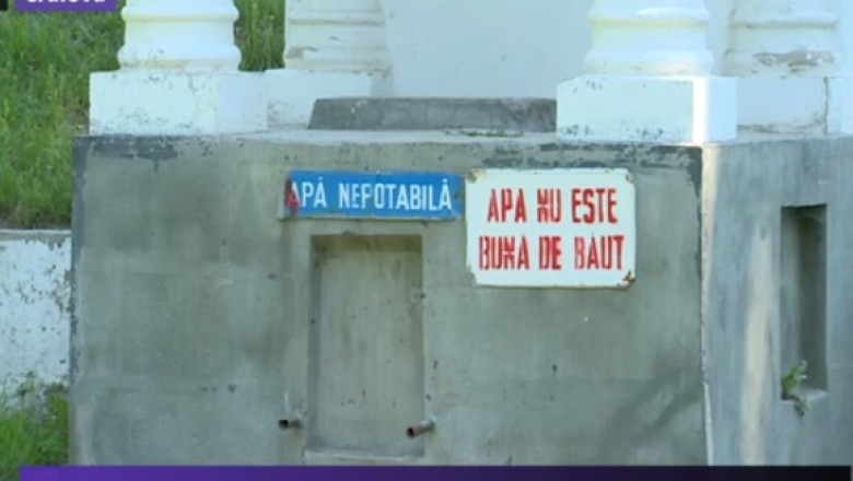 Cum ne ferim de canicula. La Craiova, majoritatea cismelelor au apa nepotabila Imagine