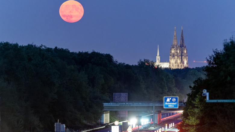 Cum s-a vazut Superluna din diferite colturi ale lumii. Cele mai spectaculoase imagini surprinse in timpul noptii Imagine
