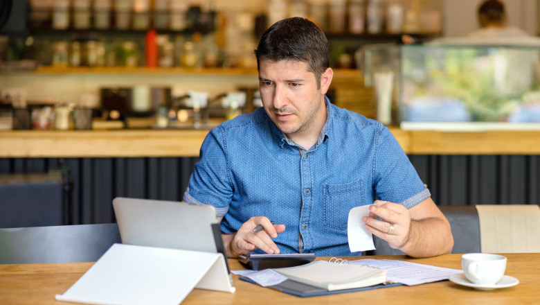 Cum sa-ti schimbi furnizorul de energie electrica sau de gaze in 24 de ore. Aplicatia lansata de ANRE Imagine