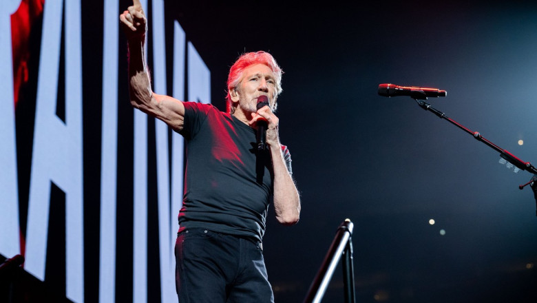 Cum se apara Roger Waters dupa ce a aparut intr-o tinuta nazista la un concert pe care l-a sustinut in Berlin Imagine