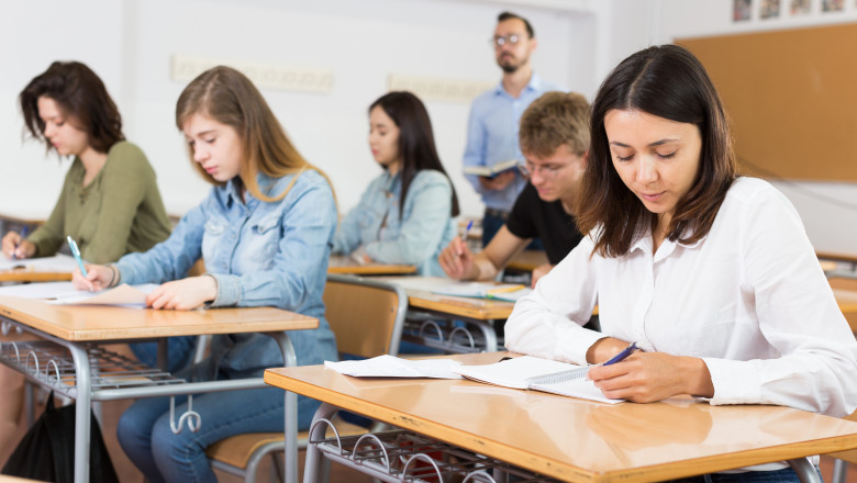 Cum se calculeaza media la bacalaureat 2025. Ce nota minima trebuie obtinuta la fiecare proba Imagine