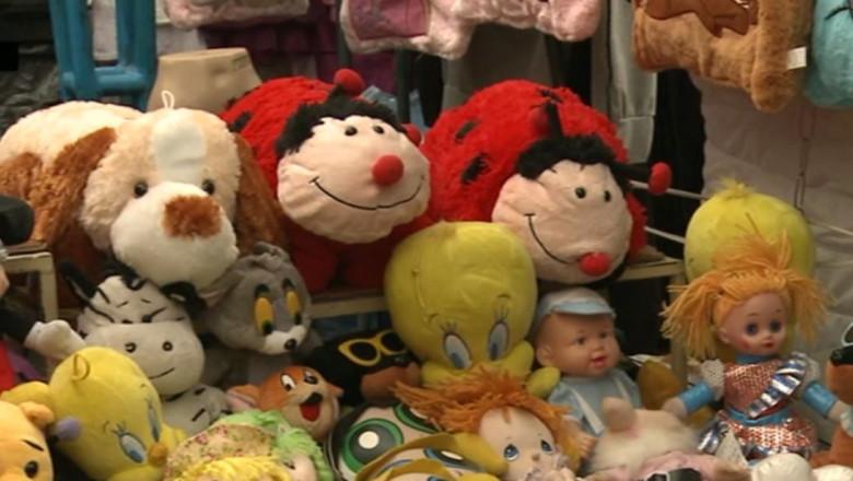 Cum se fac bani din jucarii periculoase Imagine