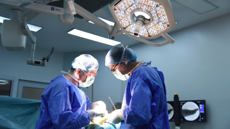 Cum sunt tratate modern monturile Imagine