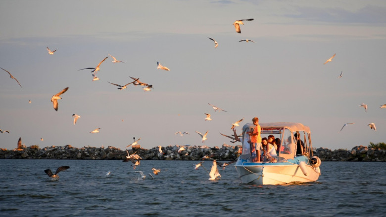 Cum va fi vremea in luna august. Estimarile meteorologilor pentru urmatoarele patru saptamani Imagine