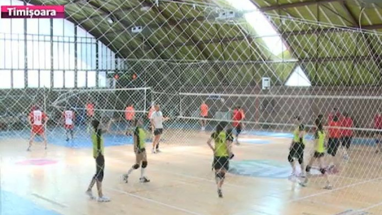 Cupa Timisoarei la volei. Participante, 12 echipe formate din amatori, dar si profesionisti  Imagine