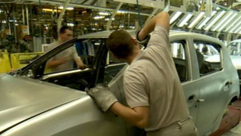 Dacia restrange productia de la Mioveni cu pana la 10%. O parte din productie se muta in Maroc  Imagine