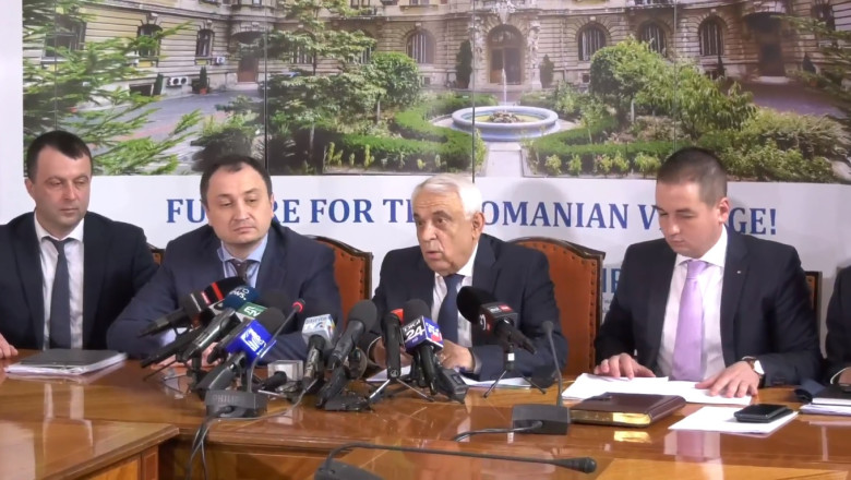 Daea, dupa intalnirea cu omologul ucrainean: „O intalnire utila, cu un coleg de suferinta. Am convenit sa asteptam decizia Comisiei” Imagine