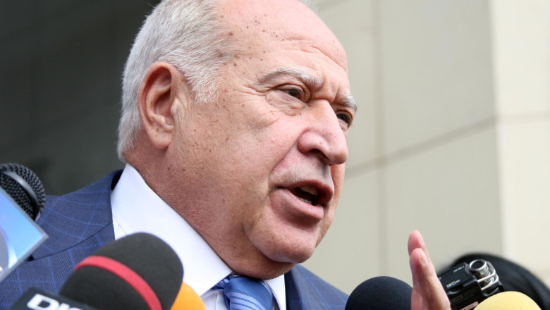 Dan Voiculescu acuza PNL de tradare. Presedintele fondator al PC sustine ca liberalii s-au apropiat prea mult de Traian Basescu Imagine