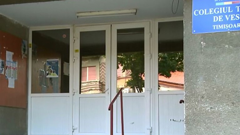 Dascalii de la Colegiul Tehnic de Vest, cu jalba la prefect. Robu: eu nu ma clintesc! Imagine