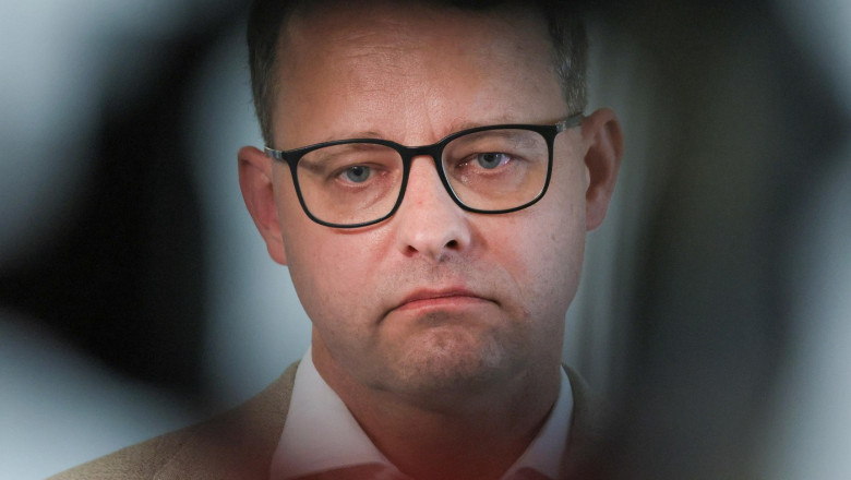 Dat in urmarire pentru coruptie, un fost ministru adjunct polonez a fost numit la conducerea unui institut din Ungaria Imagine