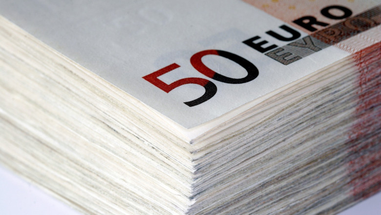 Datoria externa a Romaniei a crescut cu peste 10 miliarde euro in primele sapte luni ale anului Imagine