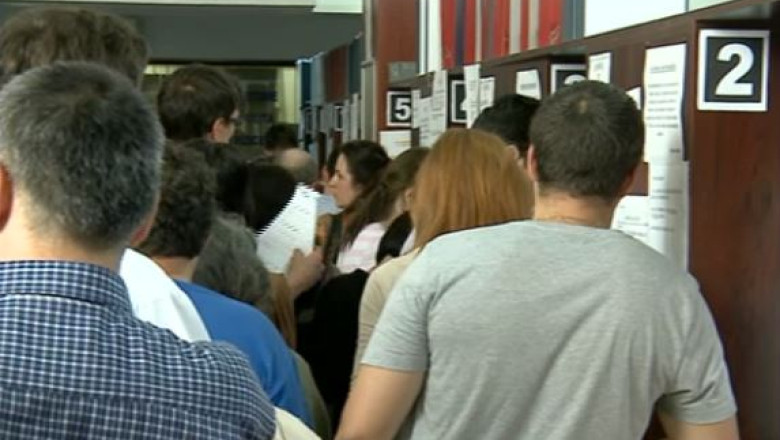 Datoriile la Fisc se pot verifica pe internet. Cei cu un singur loc de munca trebuie sa treaca mai intai pe la ghiseu Imagine