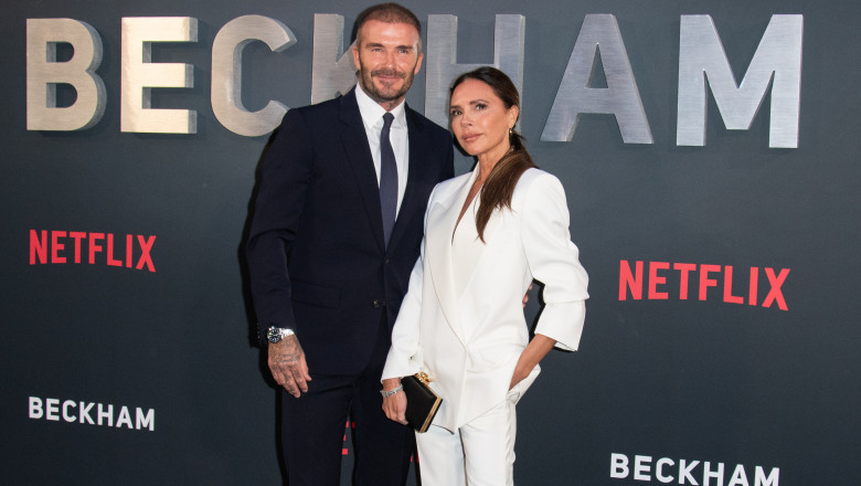 David Beckham si-a ironizat sotia de Revelion. Fostul fotbalist a facut glume pe seama presupuselor origini modeste ale Victoriei Imagine