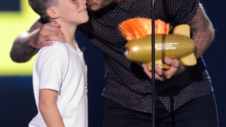 David Beckham si fiul sau Brooklyn au fost implicati intr-un accident rutier Imagine