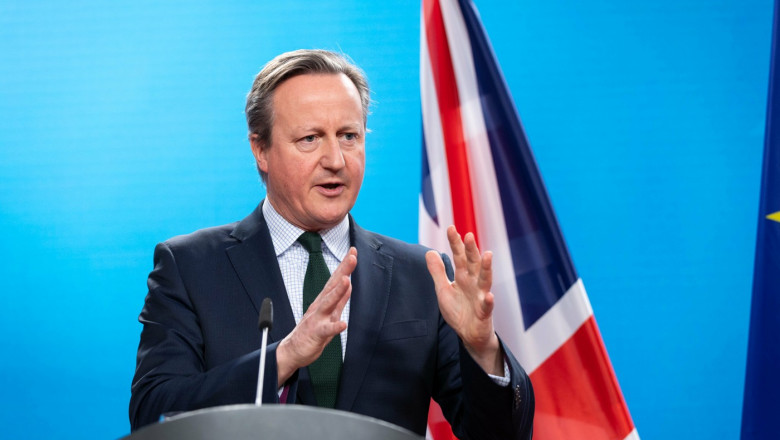 David Cameron nu vrea ca Marea Britanie sa trimita trupe in Ucraina: „Ar trebui sa evitam sa cream tinte evidente pentru Putin” Imagine