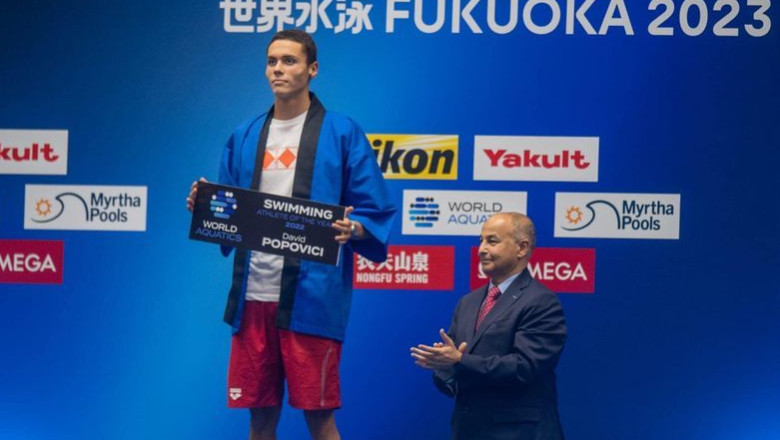 David Popovici a primit premiul pentru „Cel mai bun inotator din lume in 2022”, inaintea probelor de la CM din Japonia Imagine