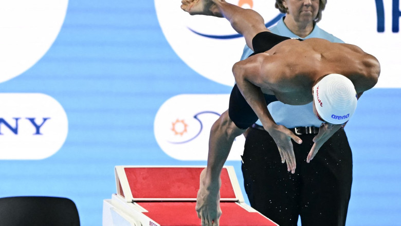 David Popovici s-a calicat in semifinale, la proba de 100 m liber, la Mondialele de natatie din Singapore Imagine