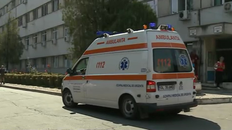 De 16 ori ocolul pamantului. Ambulanta cu 644.000 de kilometri la bord Imagine