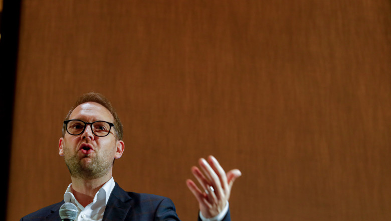 De ce nu a primit presedintele USR cetatenia romana: „Astept ca fiecare roman si ma face in fiecare zi sa ma simt un pic mai roman” Imagine