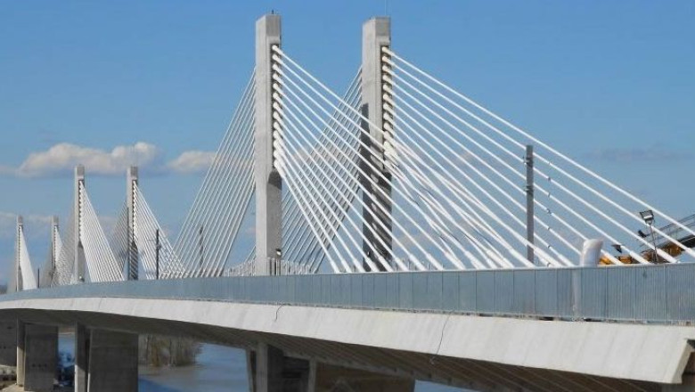 De ce nu circula trenul pe calea ferata a podului Calafat-Vidin Imagine