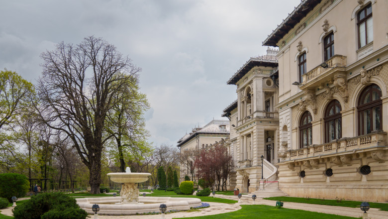 De ce va fi Palatul Cotroceni iluminat in rosu duminica seara Imagine