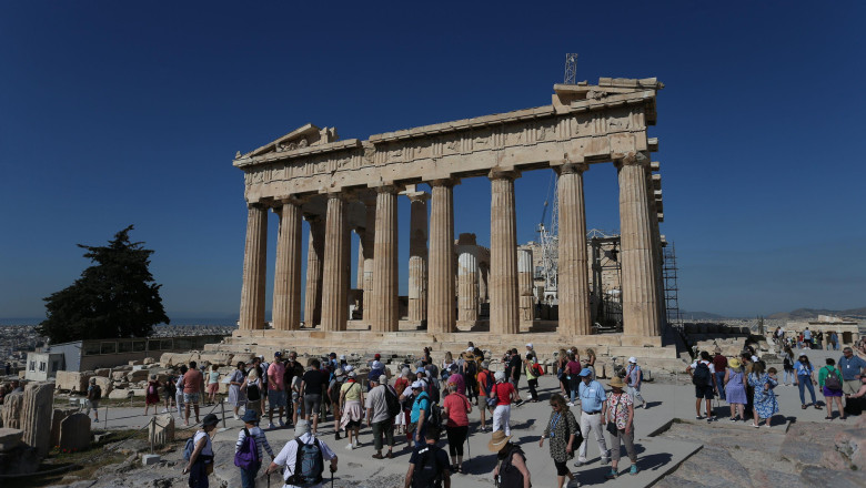 De la 1 iunie, masca nu mai e obligatorie nicaieri in Grecia Imagine