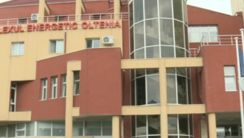 De la costum la salopeta. Posturi de paznici sau electricieni pentru 800 de juristi si economisti de la C.E. Oltenia Imagine