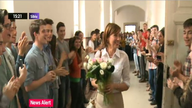 De la doamna profesoara la Prima Doamna. Cine este Carmen Iohannis Imagine