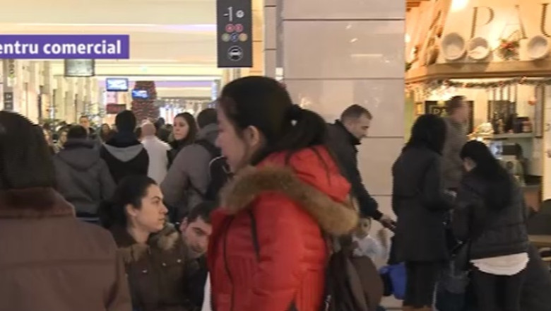 De la schi la mall-uri. Cum petrec romanii Craciunul Imagine